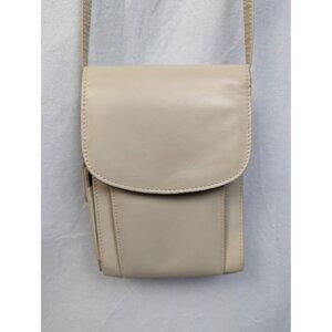 Buxton Ivory Leather Multi Pocket Flap Top Crossbody Shoulder Handbag Purse